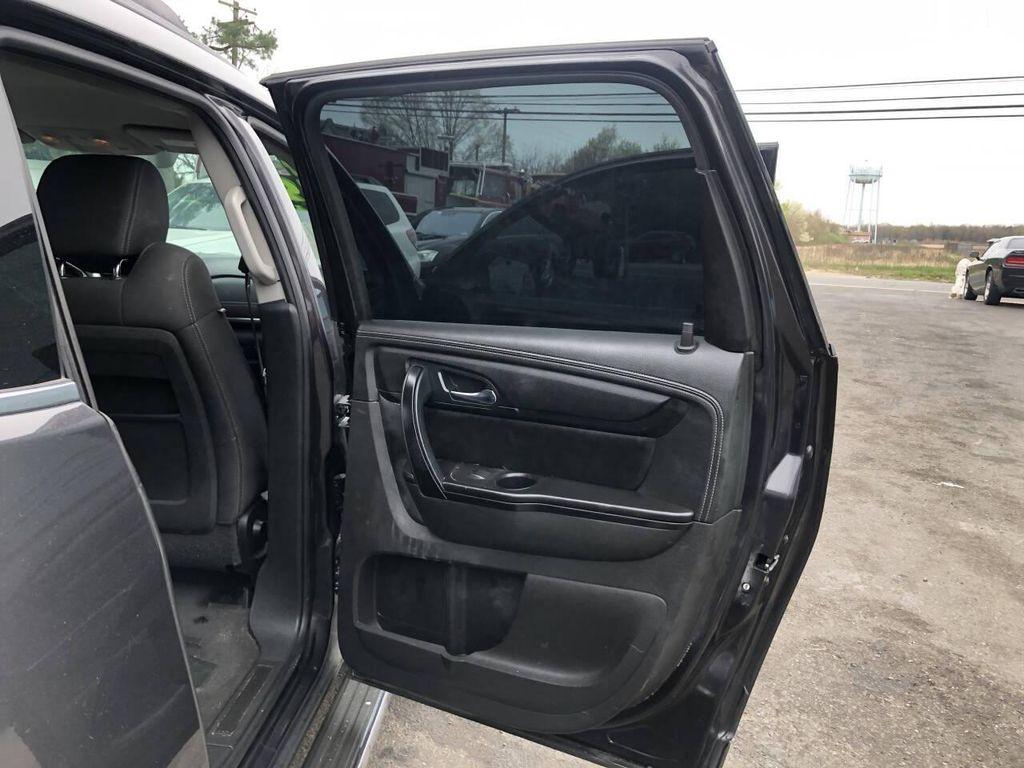 used 2014 Chevrolet Traverse car, priced at $3,495