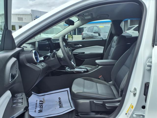 new 2025 Chevrolet Trax car, priced at $25,039