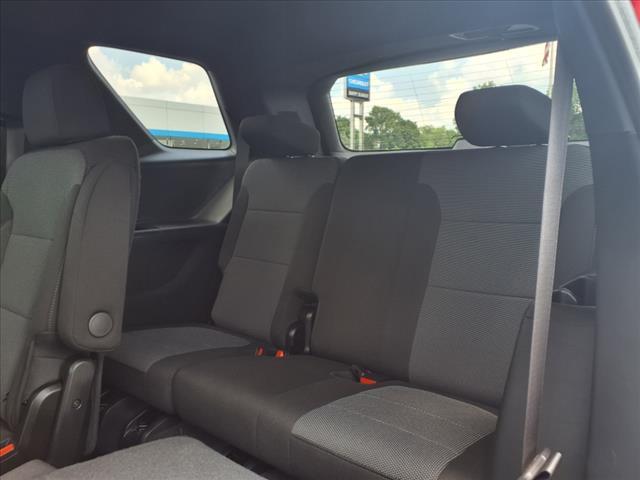 used 2023 Chevrolet Traverse car, priced at $34,495