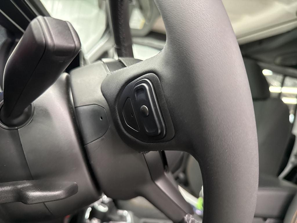 new 2025 Jeep Gladiator car, priced at $47,368