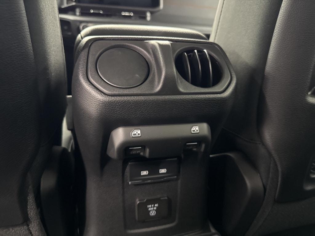 new 2025 Jeep Gladiator car, priced at $47,368