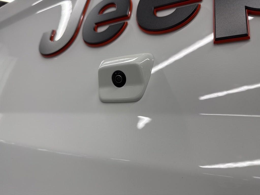 new 2025 Jeep Gladiator car, priced at $47,368