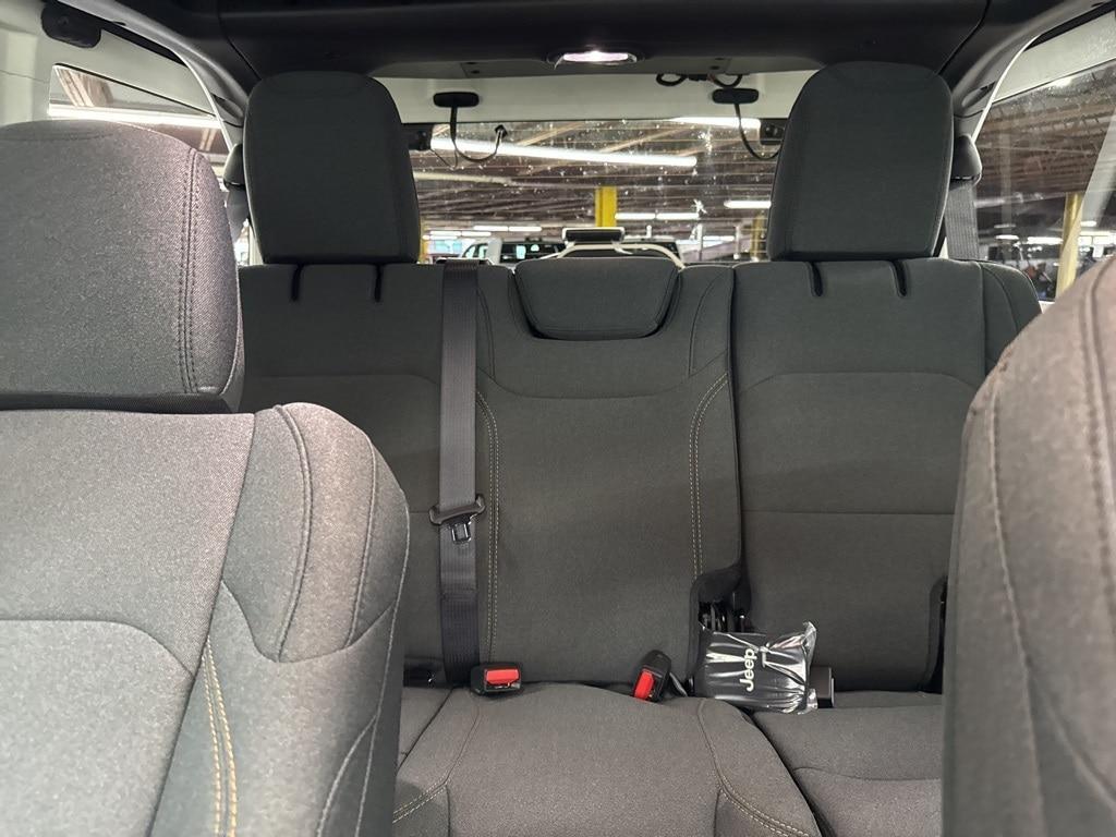 new 2025 Jeep Wrangler car, priced at $45,557