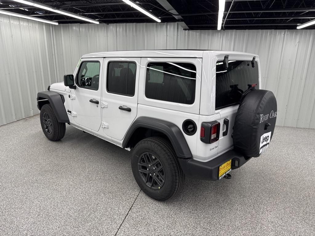 new 2025 Jeep Wrangler car, priced at $45,557