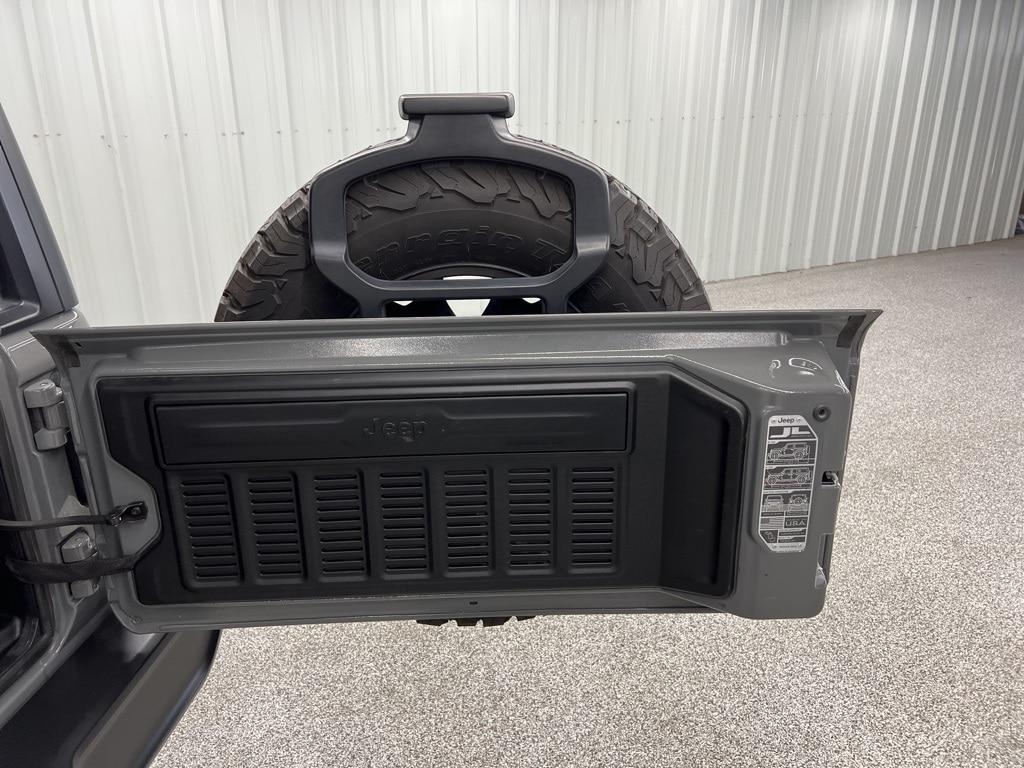 used 2021 Jeep Wrangler car, priced at $31,998