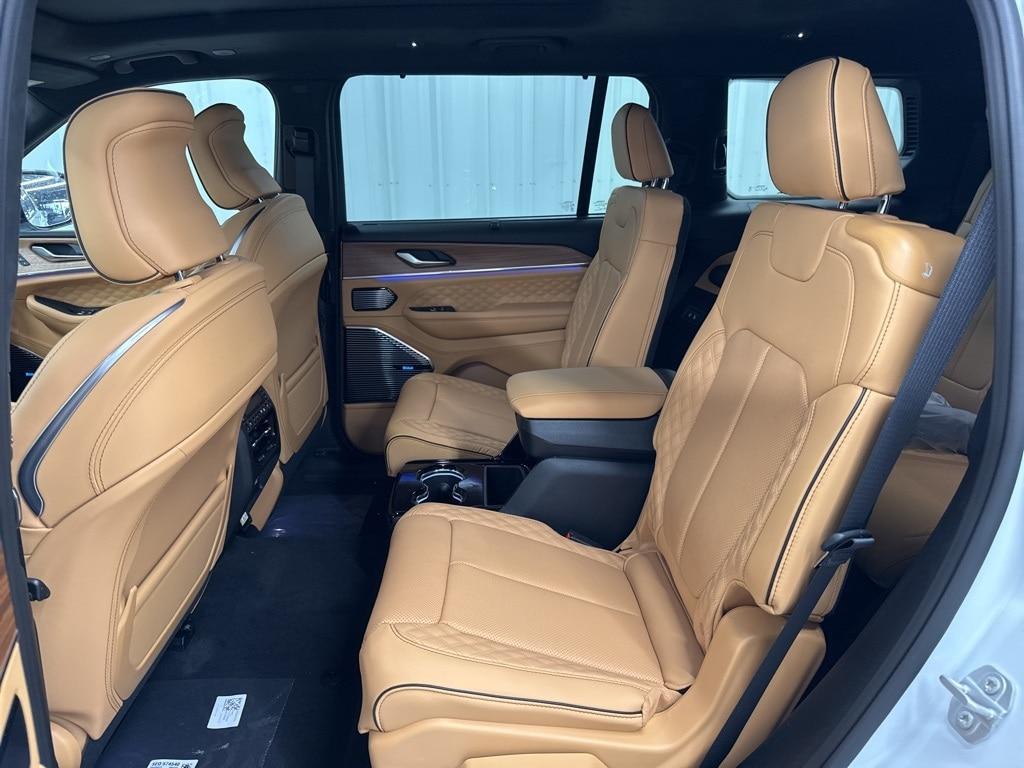 new 2025 Jeep Grand Cherokee L car, priced at $65,519