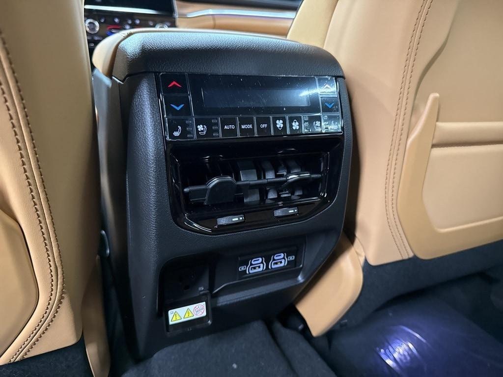 new 2025 Jeep Grand Cherokee L car, priced at $65,519