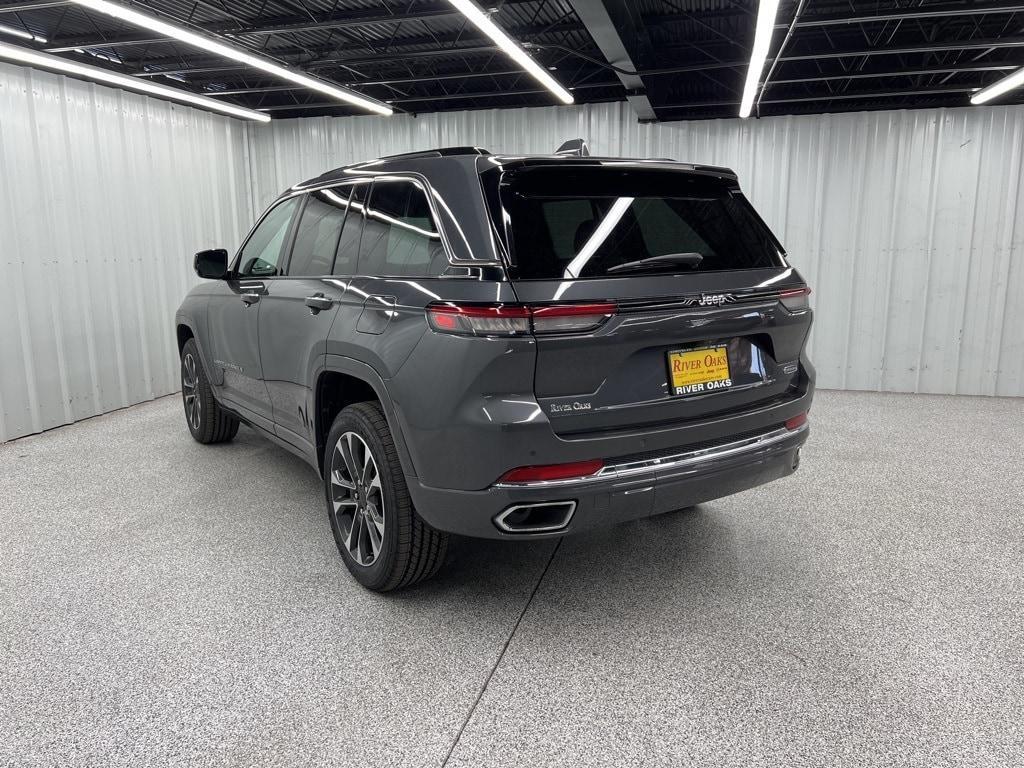 used 2022 Jeep Grand Cherokee car, priced at $33,354