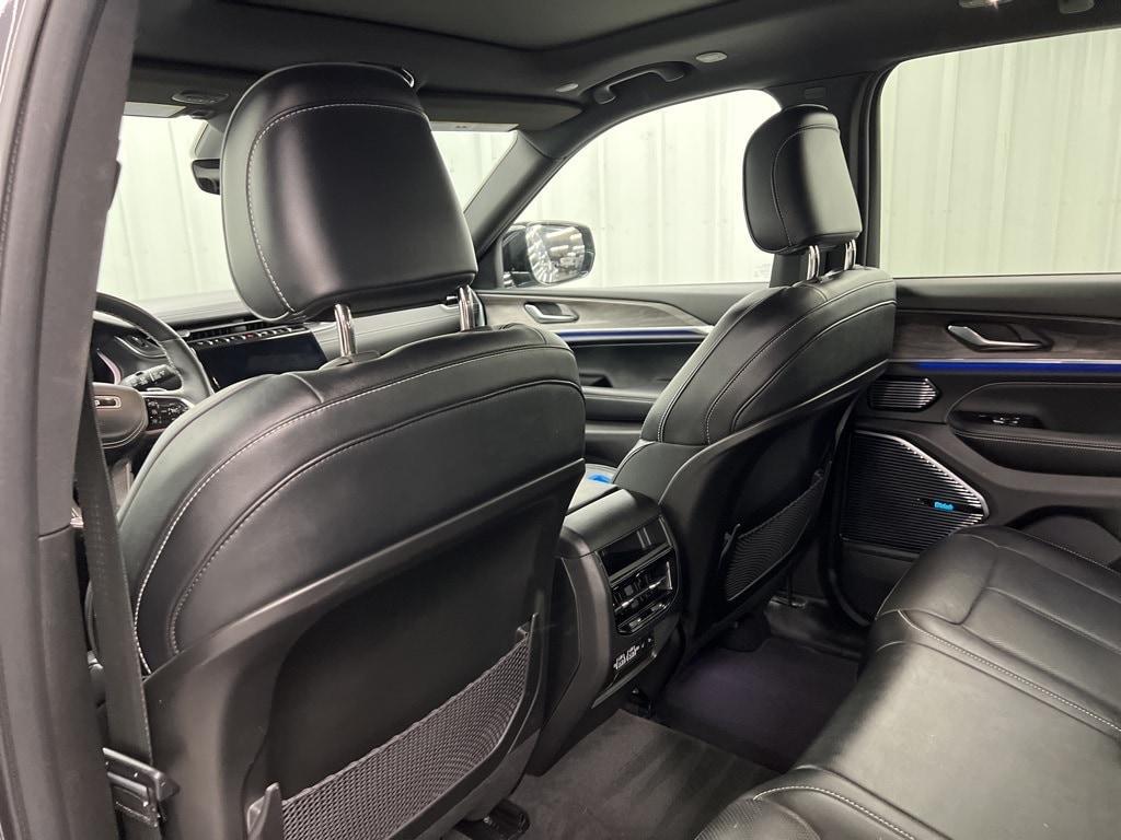 used 2022 Jeep Grand Cherokee car, priced at $33,354