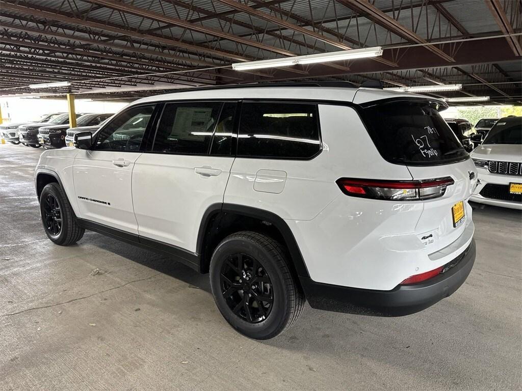 new 2024 Jeep Grand Cherokee L car, priced at $40,432