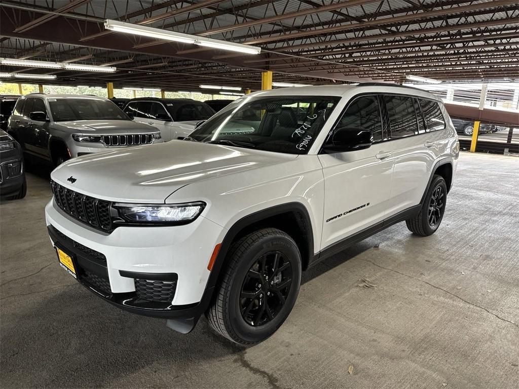 new 2024 Jeep Grand Cherokee L car, priced at $41,932