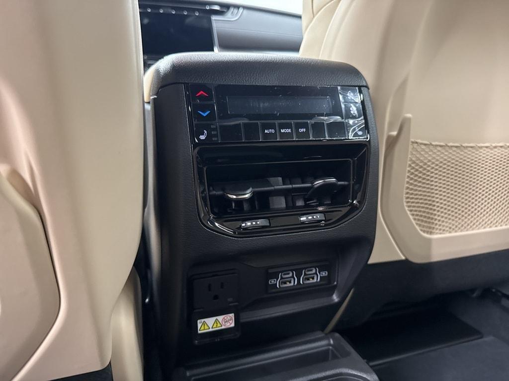 new 2025 Jeep Grand Cherokee L car, priced at $46,986