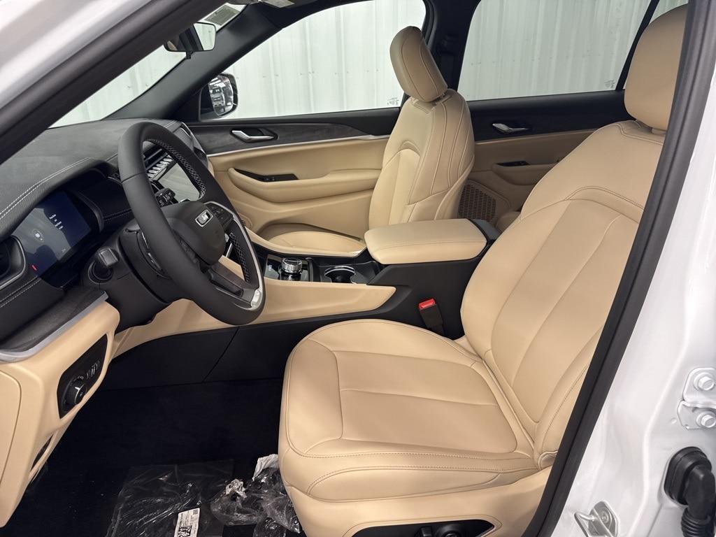 new 2025 Jeep Grand Cherokee L car, priced at $46,986