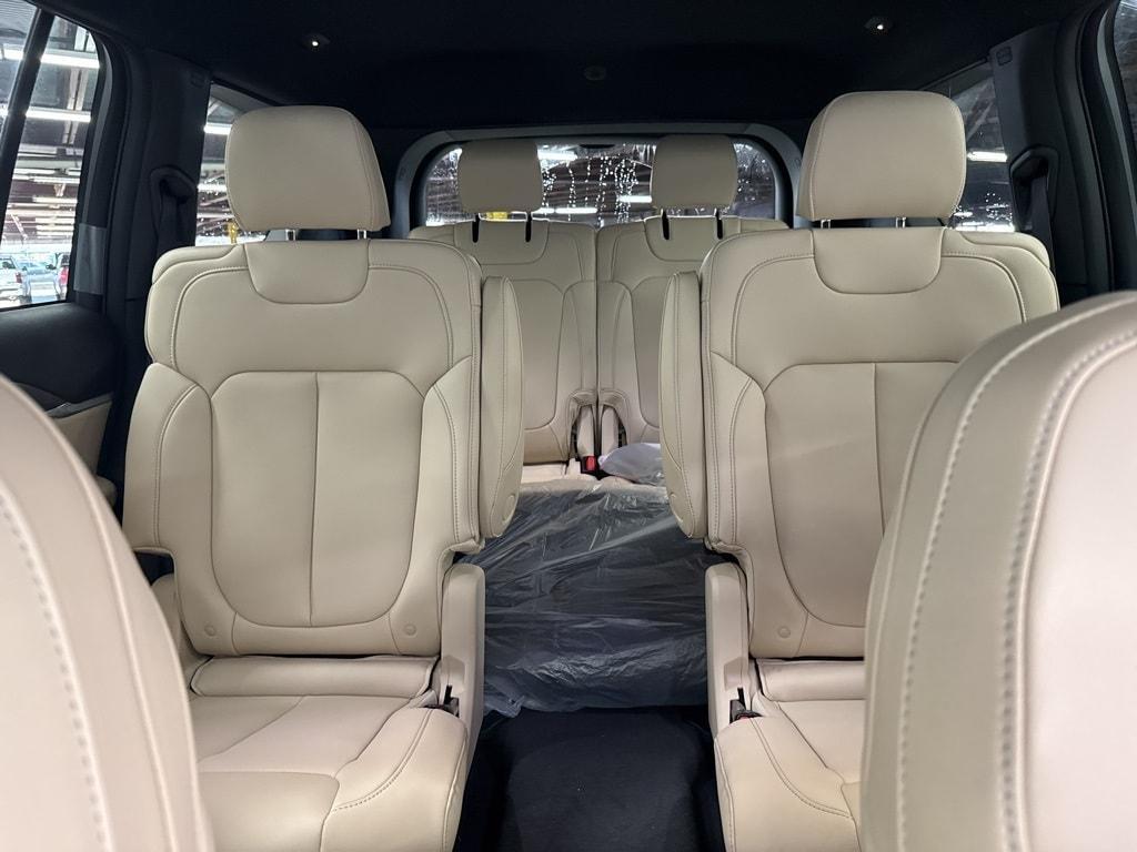 new 2025 Jeep Grand Cherokee L car, priced at $47,421