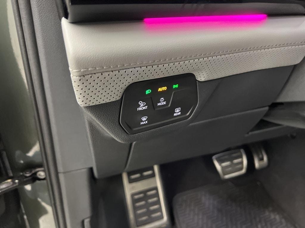 used 2024 Volkswagen Atlas car, priced at $37,685