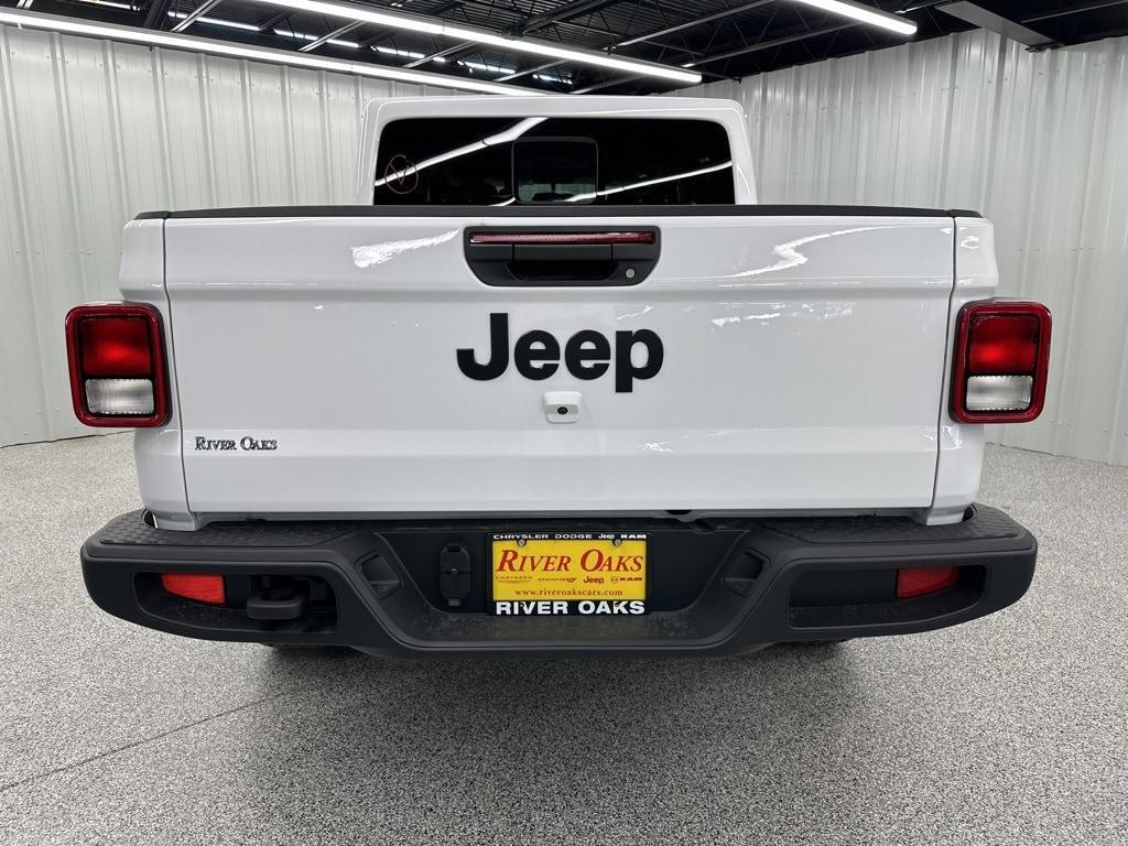 new 2025 Jeep Gladiator car, priced at $42,906