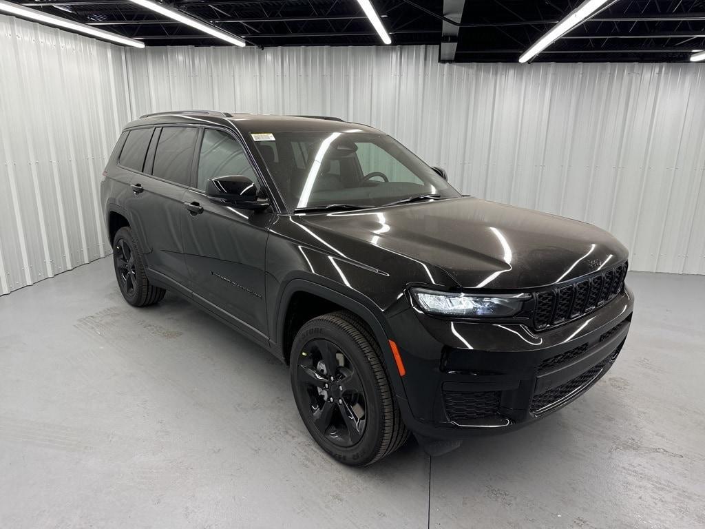 new 2024 Jeep Grand Cherokee L car, priced at $42,816