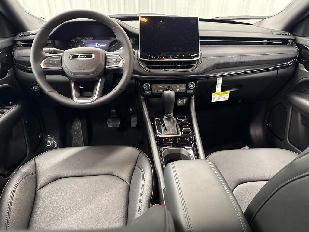 new 2025 Jeep Compass car, priced at $35,069