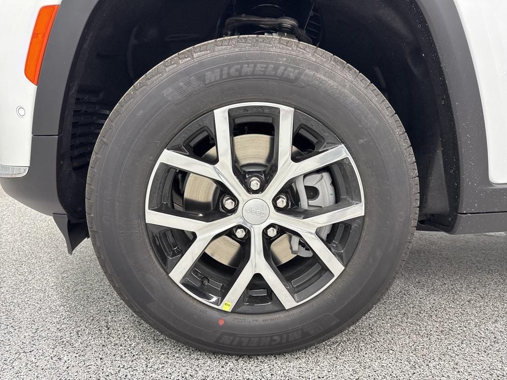 new 2025 Jeep Grand Cherokee L car, priced at $48,488