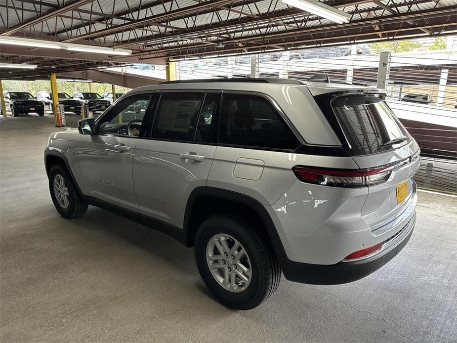 new 2024 Jeep Grand Cherokee car, priced at $37,206