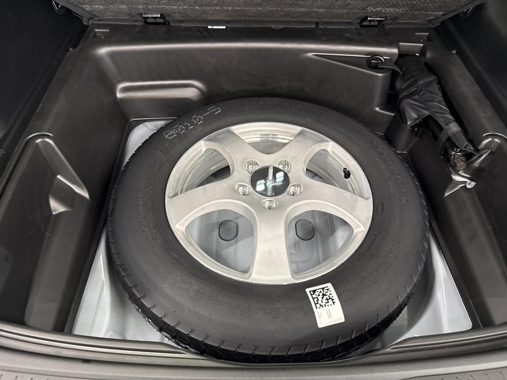 new 2025 Jeep Grand Cherokee car, priced at $33,509