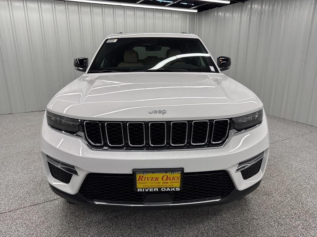 new 2025 Jeep Grand Cherokee car, priced at $44,140