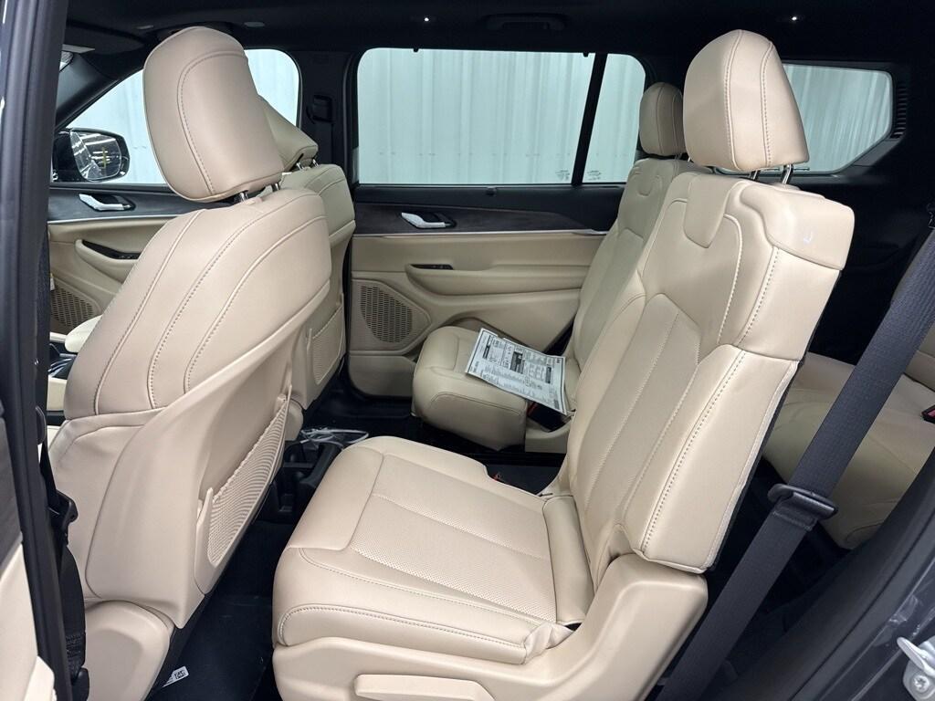 new 2025 Jeep Grand Cherokee L car, priced at $51,760