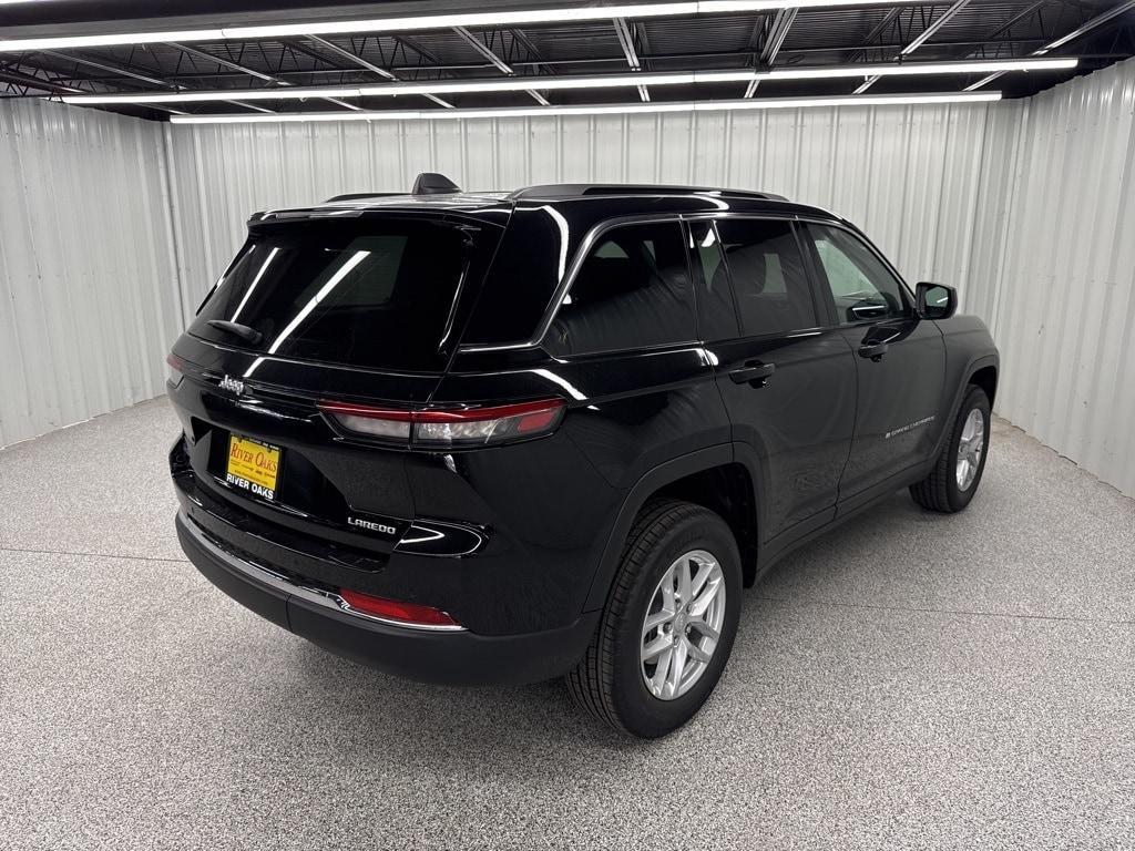 new 2025 Jeep Grand Cherokee car, priced at $38,651
