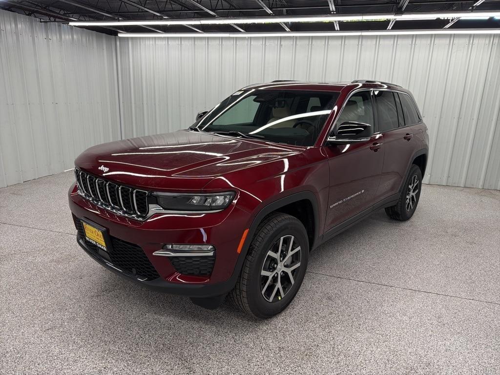 new 2025 Jeep Grand Cherokee car, priced at $49,685