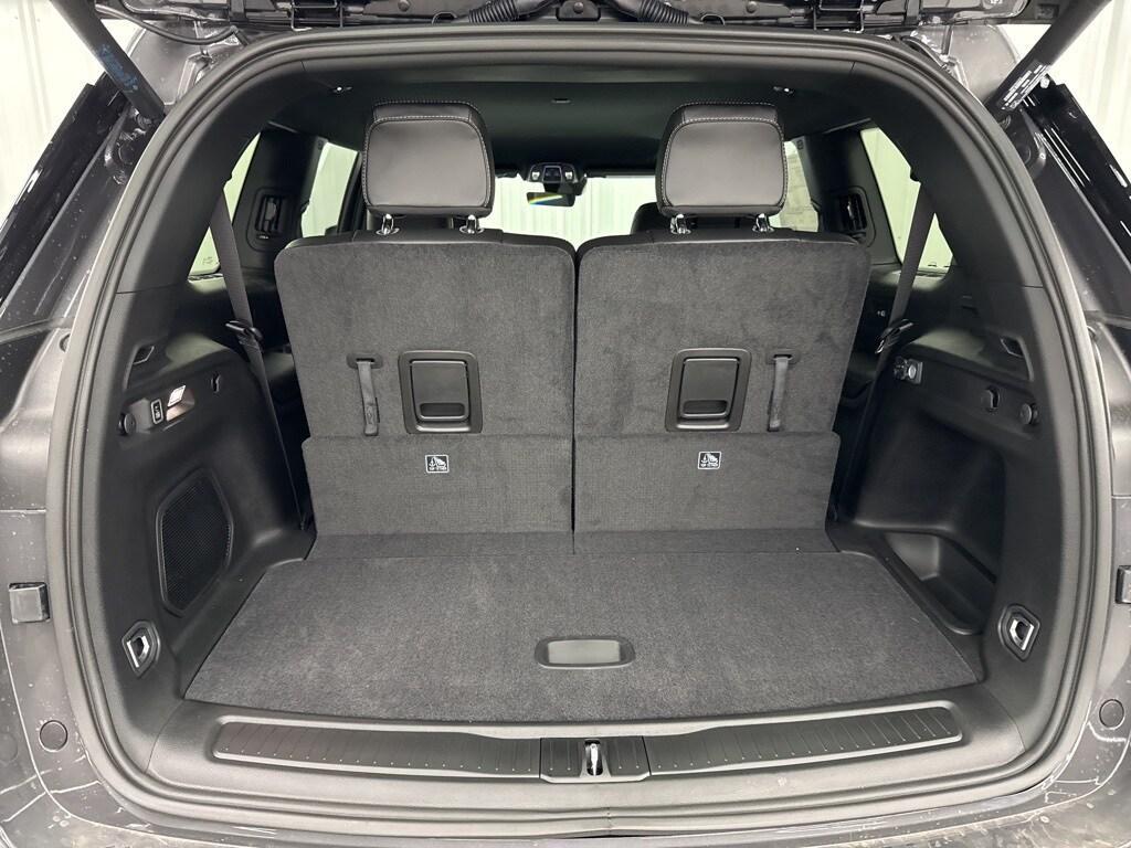 new 2025 Jeep Grand Cherokee L car, priced at $49,283