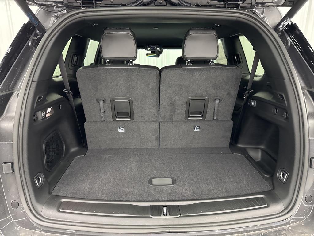 new 2025 Jeep Grand Cherokee L car, priced at $49,018