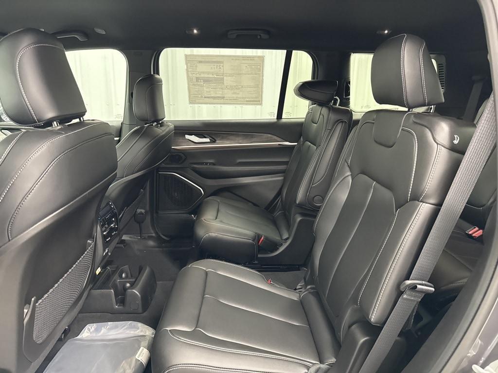 new 2025 Jeep Grand Cherokee L car, priced at $49,283