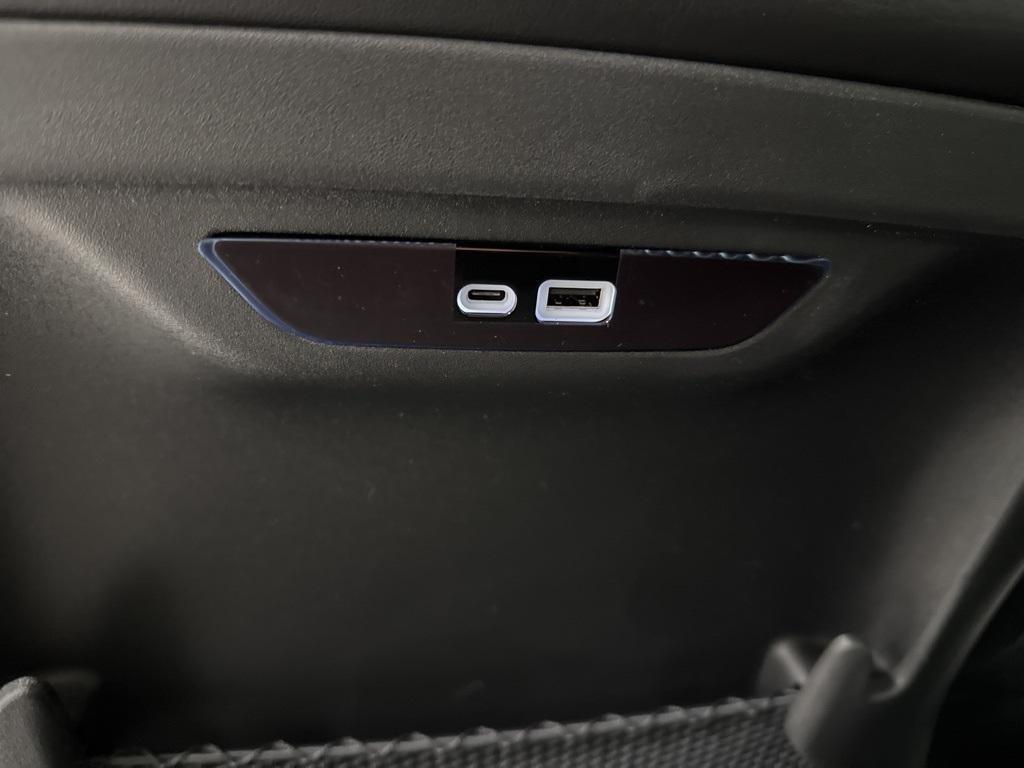 new 2025 Chrysler Pacifica Hybrid car, priced at $53,692