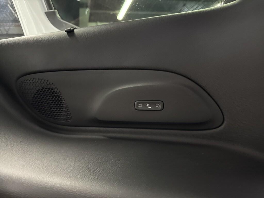 new 2025 Chrysler Pacifica car, priced at $53,225