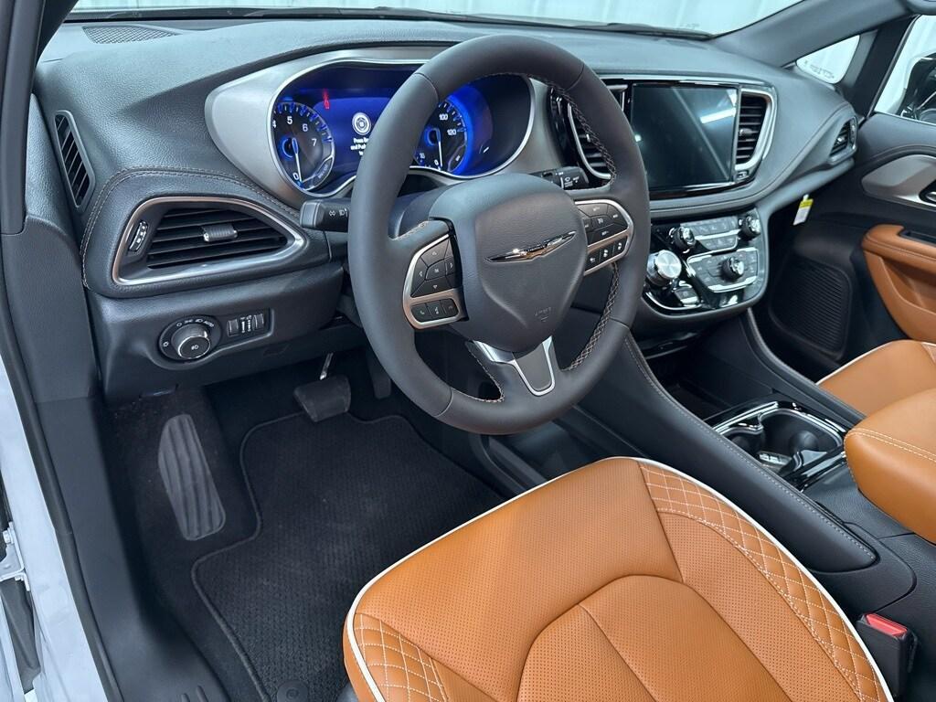 new 2025 Chrysler Pacifica car, priced at $53,225