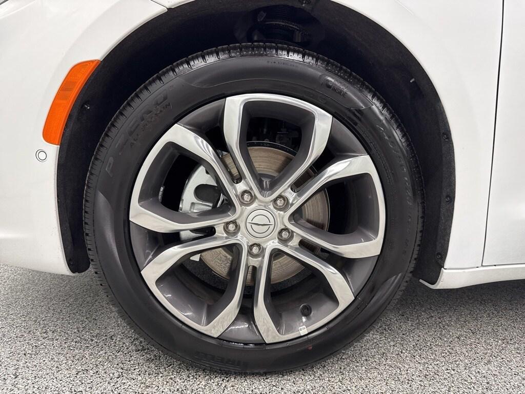 new 2025 Chrysler Pacifica car, priced at $53,225