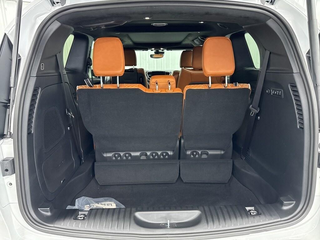 new 2025 Chrysler Pacifica car, priced at $53,225