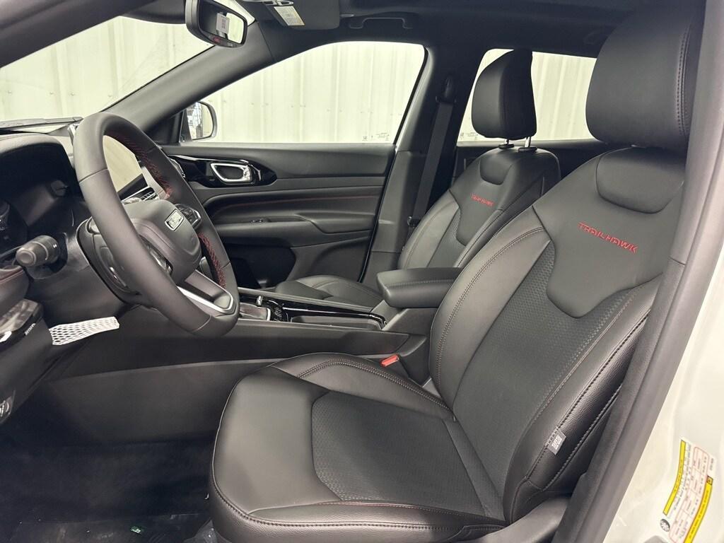 new 2025 Jeep Compass car, priced at $37,546