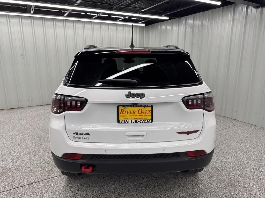 new 2025 Jeep Compass car, priced at $37,546