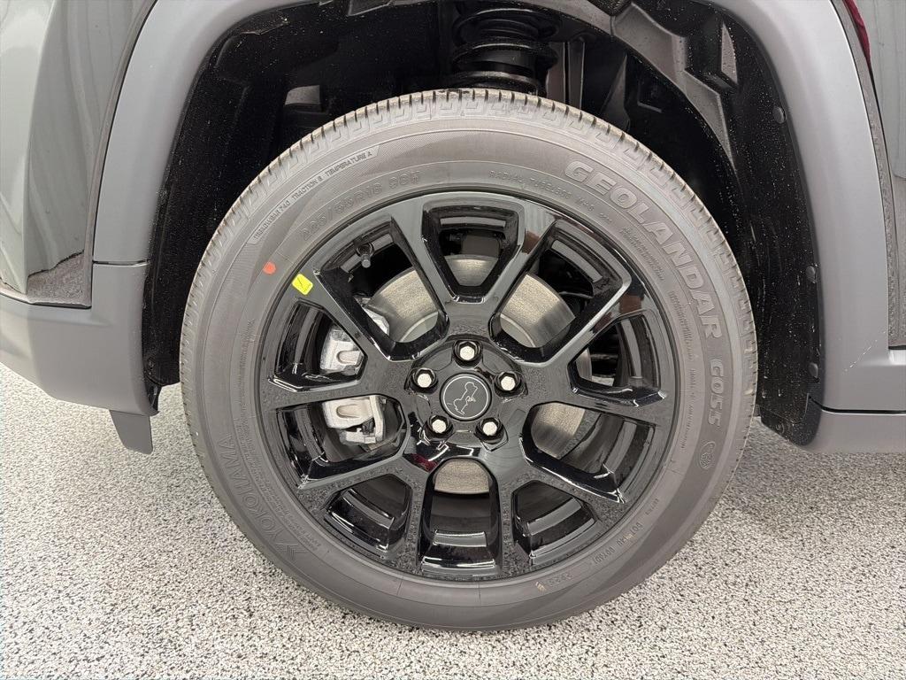 new 2026 Jeep Compass car, priced at $32,185
