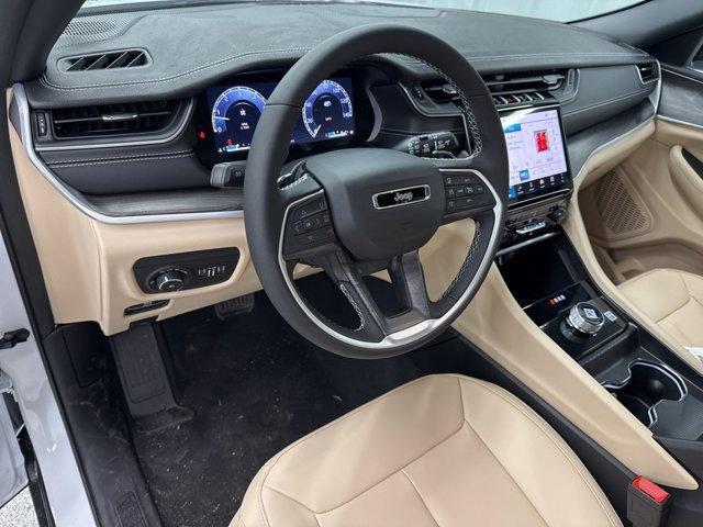 new 2025 Jeep Grand Cherokee car, priced at $45,140