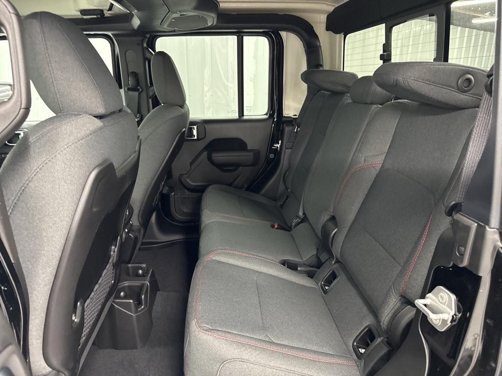 new 2025 Jeep Gladiator car, priced at $49,471