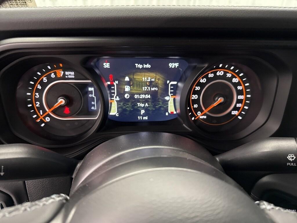 new 2025 Jeep Gladiator car, priced at $46,224