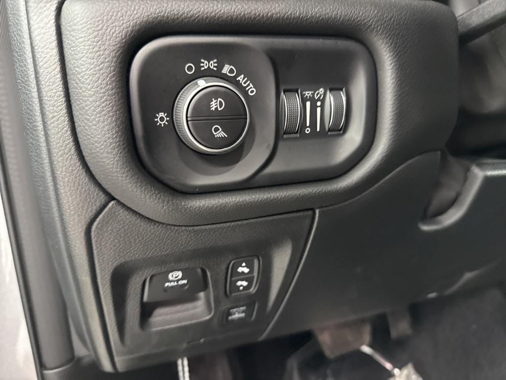 new 2025 Ram 1500 car, priced at $57,832
