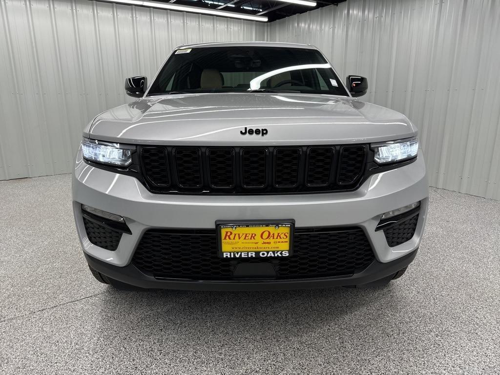 new 2025 Jeep Grand Cherokee car, priced at $48,135