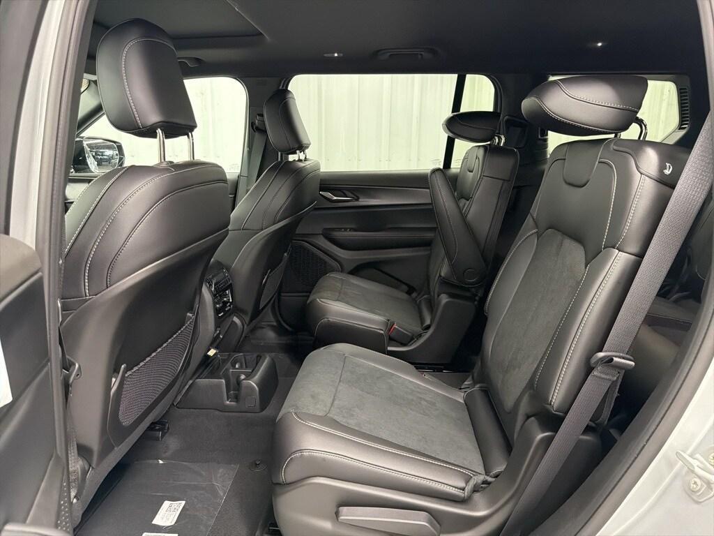 new 2025 Jeep Grand Cherokee L car, priced at $46,230