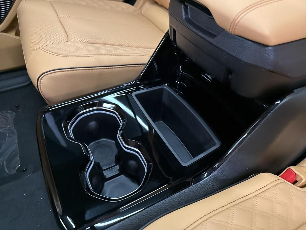 new 2025 Jeep Grand Cherokee L car, priced at $65,733