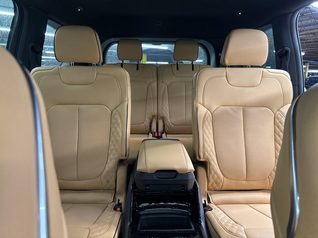 new 2025 Jeep Grand Cherokee L car, priced at $59,425