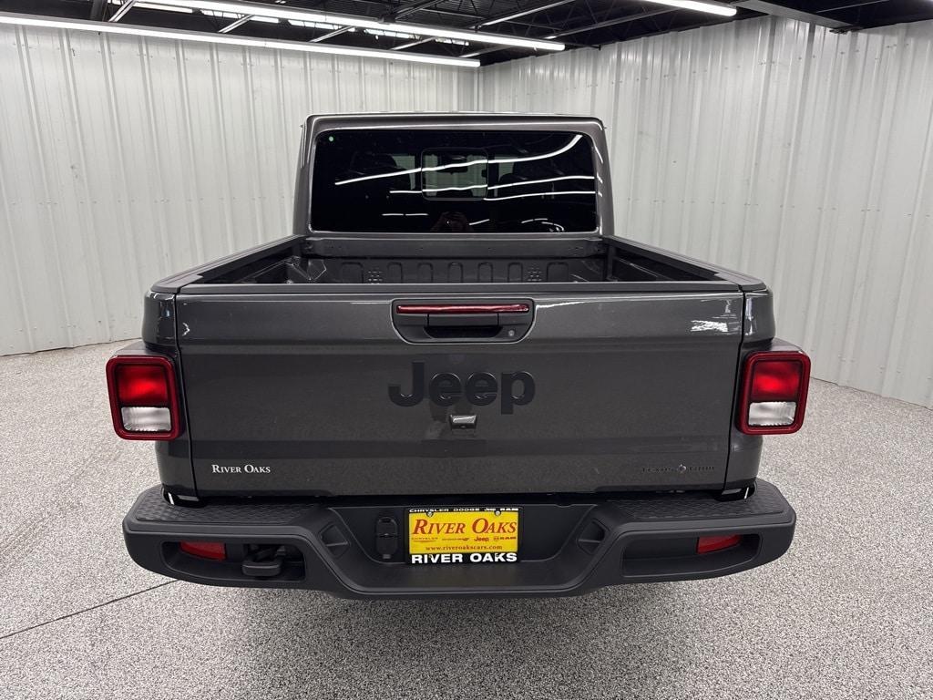 new 2025 Jeep Gladiator car, priced at $44,499