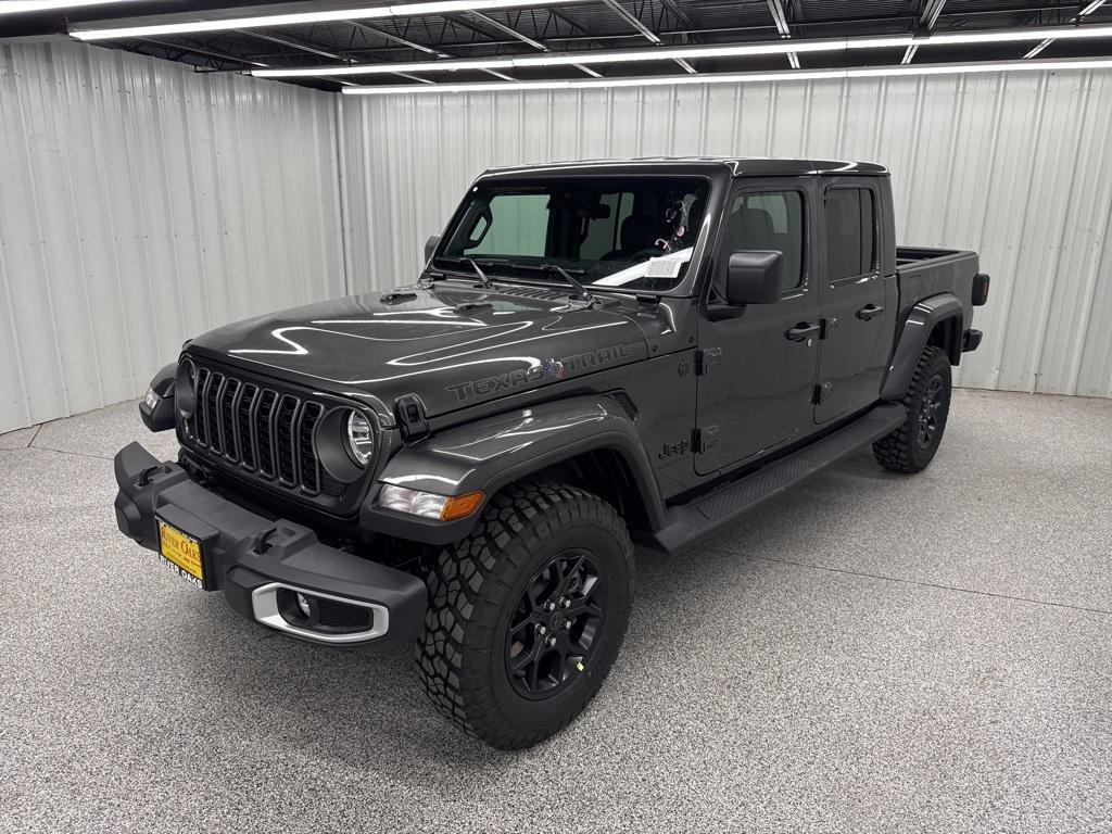 new 2025 Jeep Gladiator car, priced at $48,185